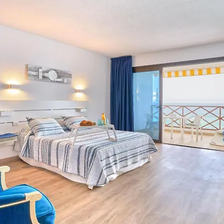 Blue Neptuno-2 By Interhome شقة *